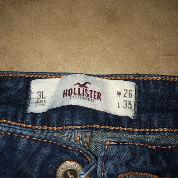 Hollister Jeggings - Picture 2 of 3